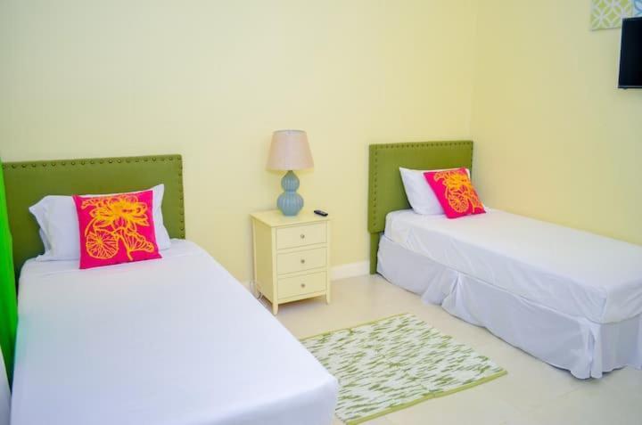 Villa @ The Palms - Ocho Rios Richmond ภายนอก รูปภาพ
