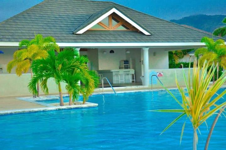 Villa @ The Palms - Ocho Rios Richmond ภายนอก รูปภาพ