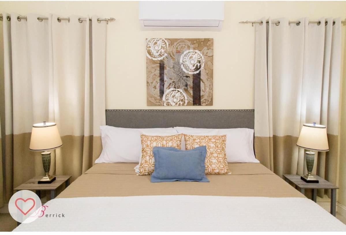 Villa @ The Palms - Ocho Rios Richmond ภายนอก รูปภาพ